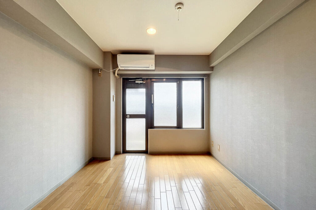 ロイヤルプレイス南町 403